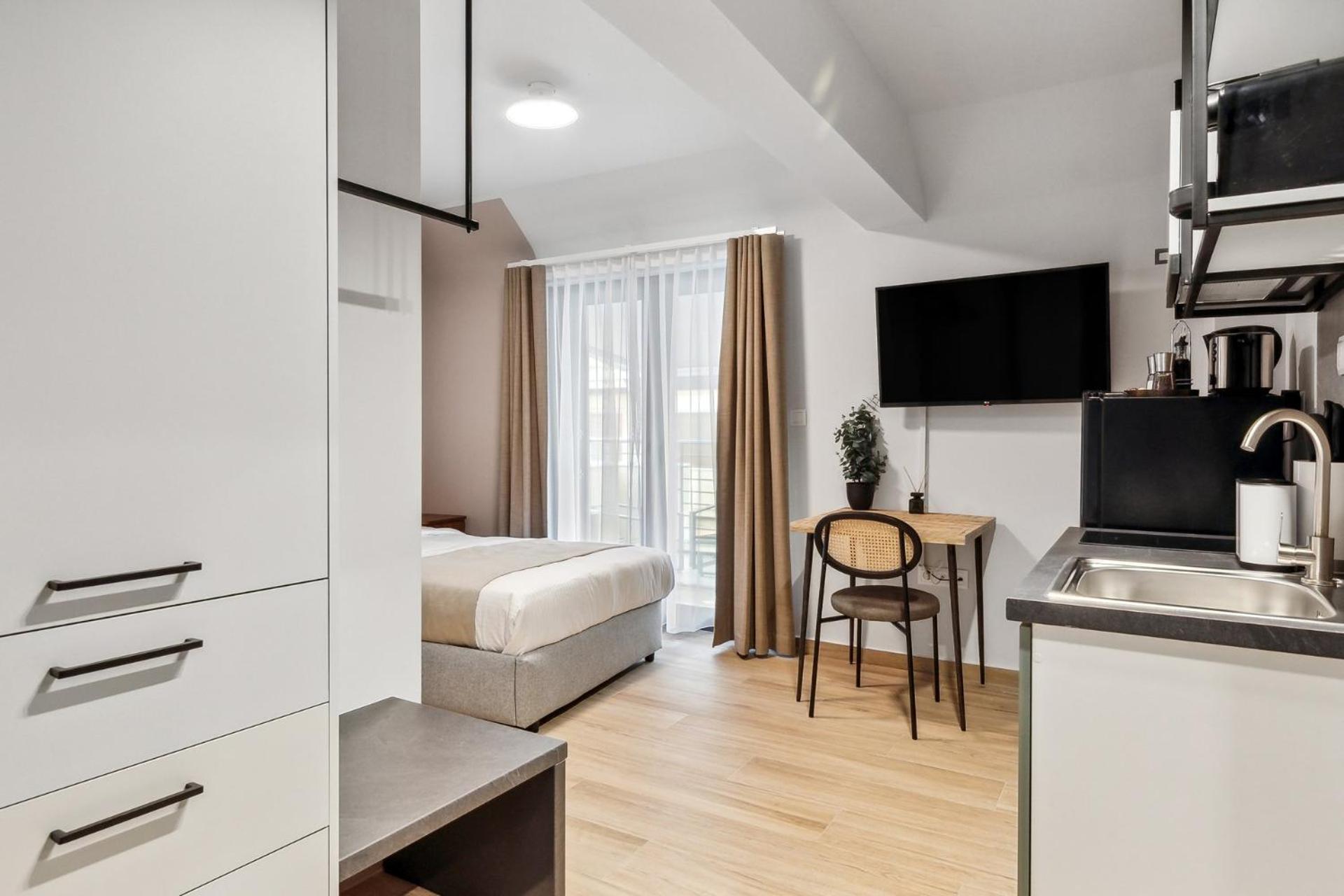 Limehome Athens Solonos City Center Habitación foto